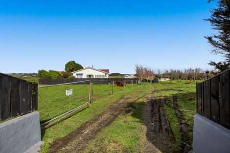 Photo of property in 250 Te Arei Road, Huirangi, New Plymouth, 4373