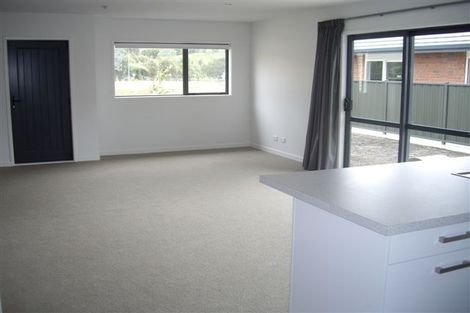 Photo of property in 17 Sunstone Crescent, Brown Owl, Upper Hutt, 5018