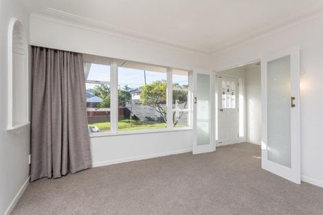Photo of property in 2 Saratoga Avenue, Herne Bay, Auckland, 1011