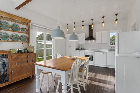 Photo of property in 6 Kapiti Lane, Otaki Beach, Otaki, 5512