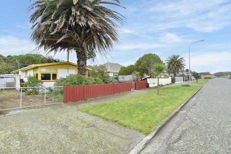 Photo of property in 20 Jellicoe Street, South New Brighton, Christchurch, 8062