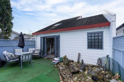 Photo of property in 162a Winchester Street, Levin, 5510