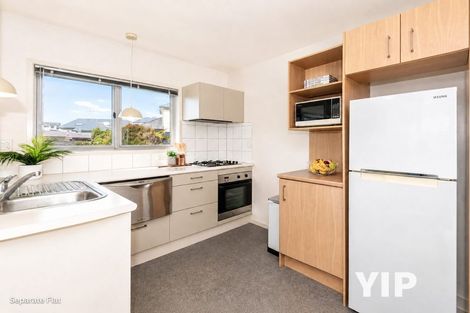 Photo of property in 41 Dress Circle, Newlands, Wellington, 6037