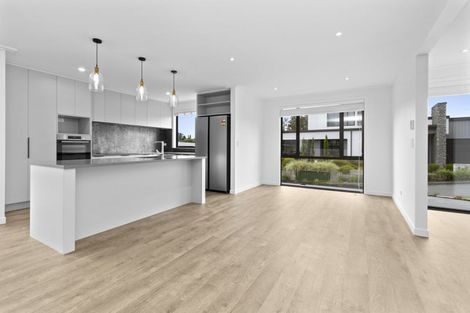 Photo of property in 8 Ada Close, Cambridge, 3434