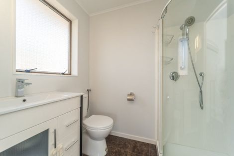 Photo of property in 1 Paddington Grove, Karori, Wellington, 6012