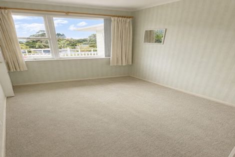 Photo of property in 11 Noall Street, Te Atatu Peninsula, Auckland, 0610