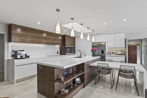 Photo of property in 55 Shelter Grove, Frankleigh Park, New Plymouth, 4310