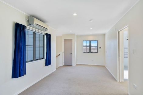 Photo of property in 148 Mark Avenue, Grenada Village, Wellington, 6037