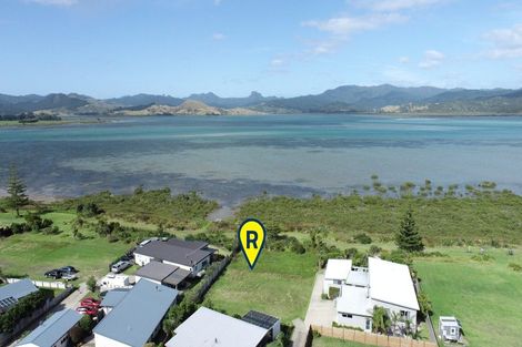 Photo of property in 129 Kelly Jade Avenue, Matarangi, Whitianga, 3592