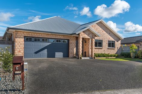 Photo of property in 6 Avonbrook Lane, Pukekohe, 2120