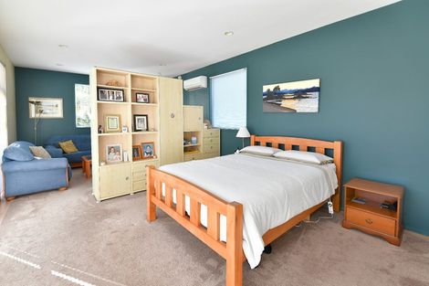Photo of property in 58 Settlers Grove, Orewa, 0931