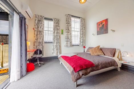 Photo of property in 4a Seaview Terrace, Bluff Hill, Napier, 4110