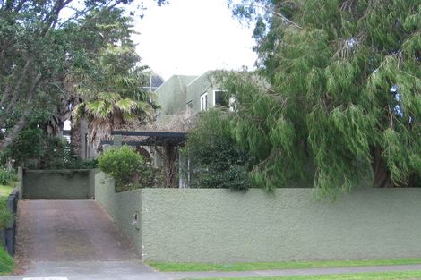 Photo of property in 2/251 Oceanbeach Road, Mount Maunganui, 3116