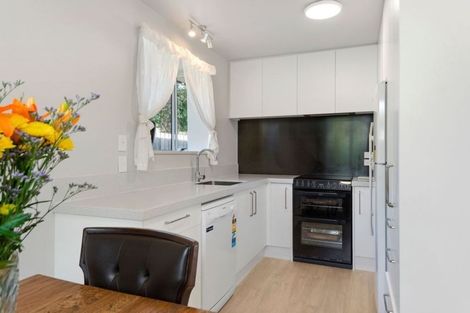 Photo of property in 1/184 Greers Road, Bryndwr, Christchurch, 8053