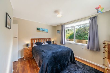 Photo of property in 64 Pekanga Road, Normandale, Lower Hutt, 5010