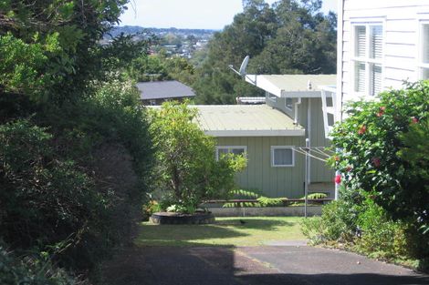 Photo of property in 1/319 Glenfield Road, Glenfield, Auckland, 0629
