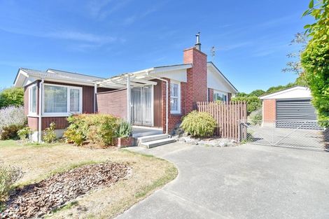 Photo of property in 17 Harrowdale Drive, Avonhead, Christchurch, 8042
