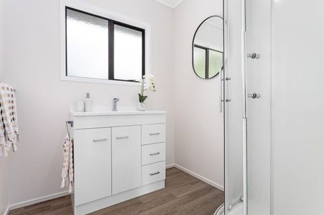 Photo of property in 74 College Road, Edgecumbe, 3120