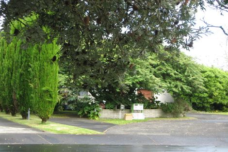 Photo of property in 2/17 Corolu Place, Conifer Grove, Takanini, 2112