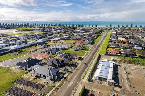 Photo of property in 48 Kenny Road, Te Awa, Napier, 4110