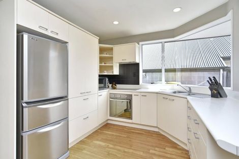 Photo of property in 28 Shenley Drive, Belfast, Christchurch, 8051