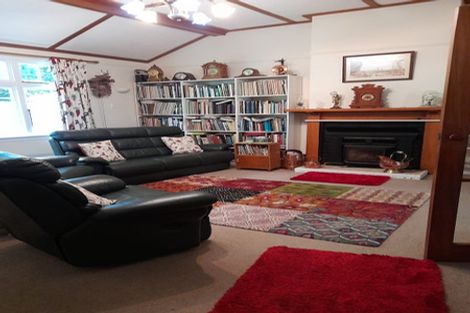 Photo of property in 7 Calico Line, Marton, 4710