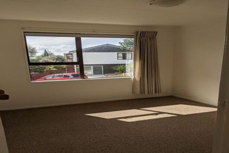 Photo of property in 60 Lavelle Road, Henderson, Auckland, 0612