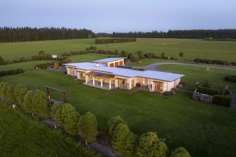 Photo of property in 218 Maindonalds Road, West Eyreton, Rangiora, 7475