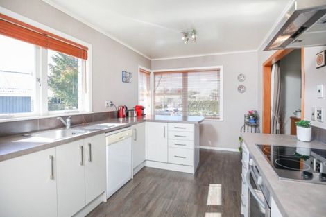 Photo of property in 45 Garden Heights Avenue, Glenview, Hamilton, 3206