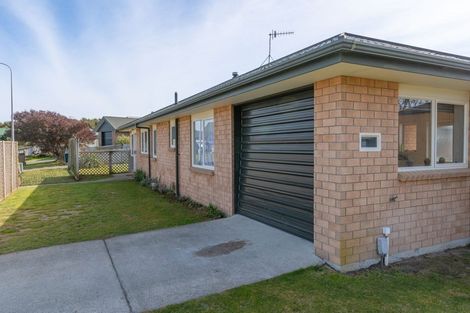 Photo of property in 39 Spackman Crescent, Paraparaumu, 5032