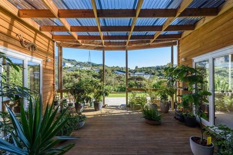 Photo of property in 16 James Nairn Grove, Riverstone Terraces, Upper Hutt, 5018