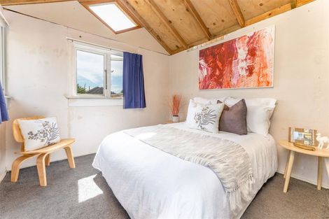 Photo of property in 215 Breezes Road, Aranui, Christchurch, 8061