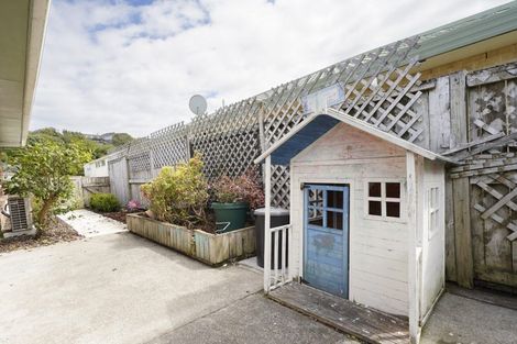 Photo of property in 110 Oxford Street, Tawa, Wellington, 5028