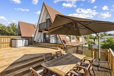 Photo of property in 5a William Street, Waikanae Beach, Waikanae, 5036