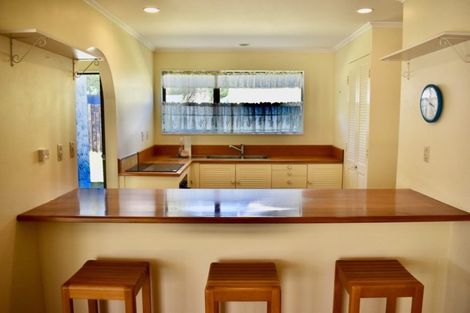 Photo of property in 8 Hewson Crescent, Otaki Beach, Otaki, 5512