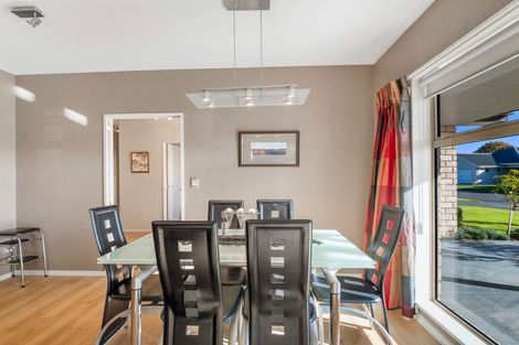 Photo of property in 16 Heathridge Place, Lincoln, 7608