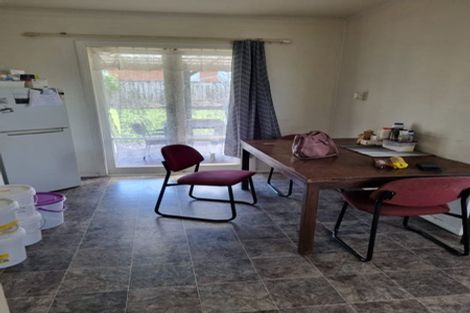 Photo of property in 16 Old Wairoa Road, Papakura, 2110