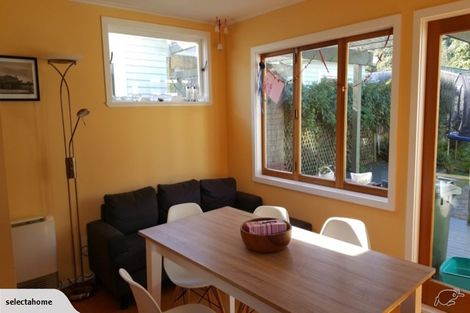 Photo of property in 39 Tuatoru Street, Eastbourne, Lower Hutt, 5013