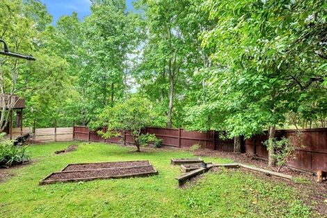 Photo of property in 72 Fitzwater Place, Henderson, Auckland, 0612