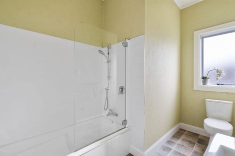 Photo of property in 188 Brooklands Road, Vogeltown, New Plymouth, 4310