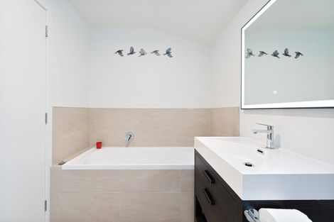 Photo of property in 17 Rauta Way, Helensville, 0800