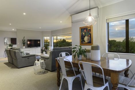 Photo of property in 53 Hallmark Rise, Bethlehem, Tauranga, 3110