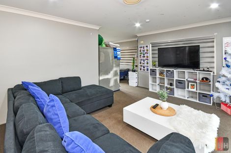 Photo of property in 48 Turnberry Drive, Wattle Downs, Auckland, 2103