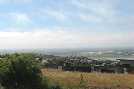 Photo of property in 132 Glenstrae Road, Redcliffs, Christchurch, 8081