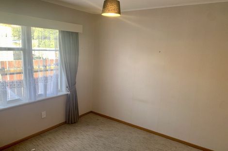 Photo of property in 34 Parkway, Wainuiomata, Lower Hutt, 5014