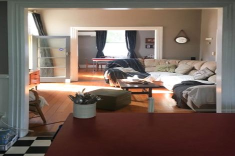 Photo of property in 52 South Road, The Glen, Dunedin, 9011