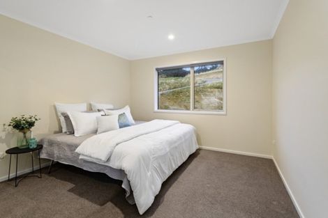 Photo of property in 103 Stratton Street, Normandale, Lower Hutt, 5010