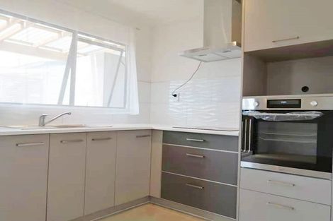 Photo of property in 252 Triangle Road, Massey, Auckland, 0614