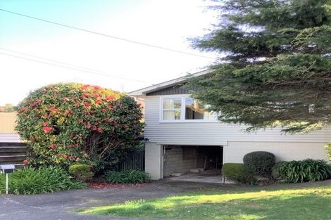 Photo of property in 11 Christina Grove, Normandale, Lower Hutt, 5010