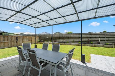 Photo of property in 5 Larches Lane, Kinloch, Taupo, 3377